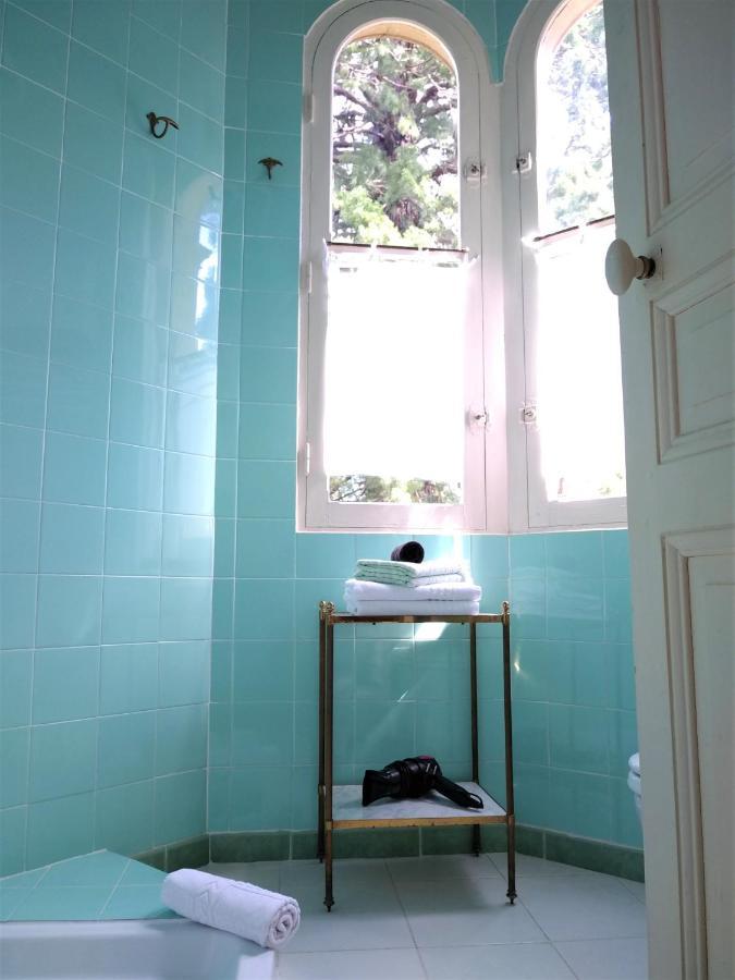 Couette-café Château De La Vernède Saint-Rémy-de-Chargnat